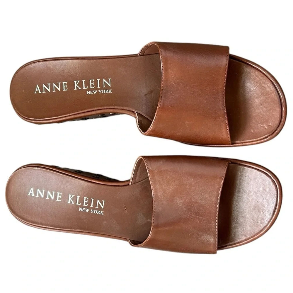 Anne Klein Leather Wedge Platforem Sandals w/ Metal‎ Studs & Rings Sz 10